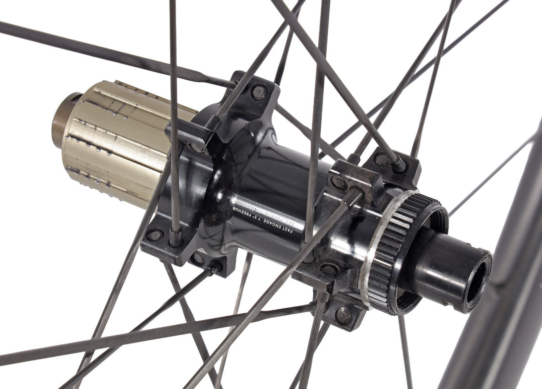 HUNT 44 Aerodynamicist UD Carbon Spoke Disc Tubeless Road Wheelset 11s 700c EZO