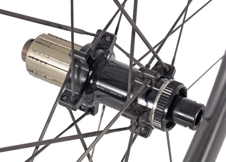 HUNT 44 Aerodynamicist UD Carbon Spoke Disc Tubeless Road Wheelset 11s 700c EZO