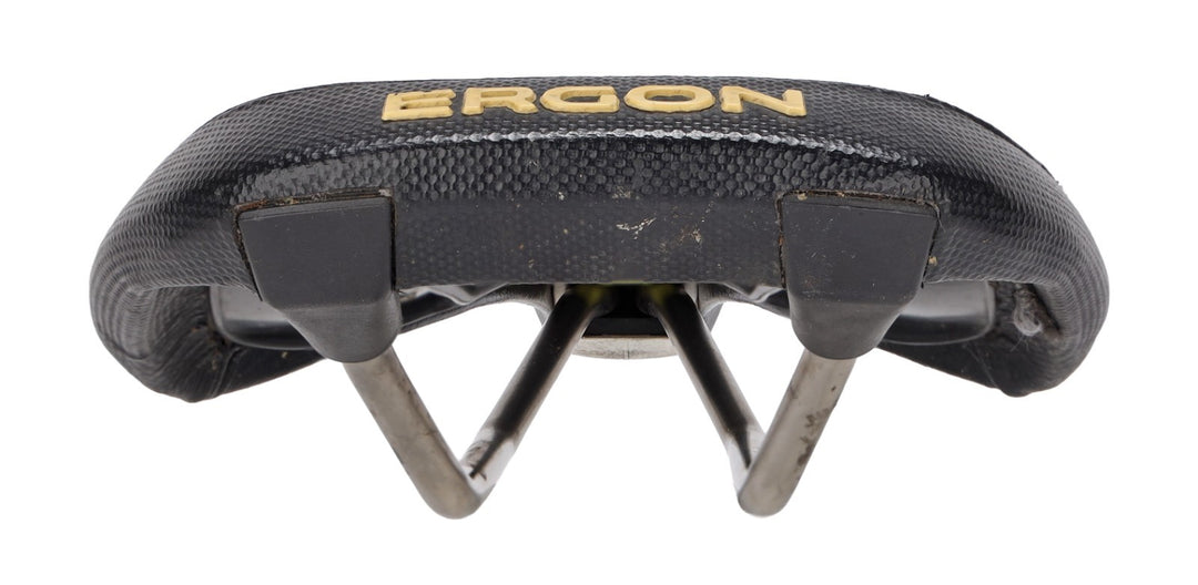 Ergon SM3 Pro Mens Mountain Bike Saddle S/M 144mm 7 x 7mm TiNox Carbon Shell