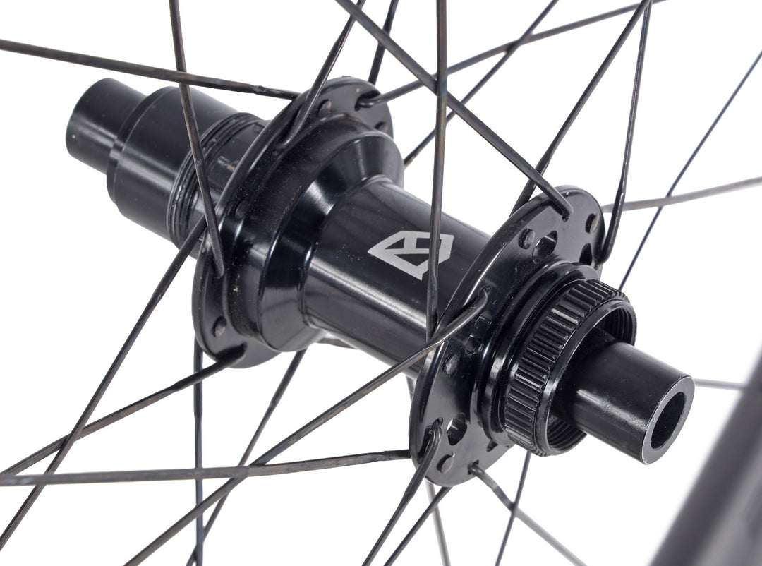 Knight Composites 35 TLA Disc Road Carbon Tubeless CL Wheelset SRAM XDR 12s 700c