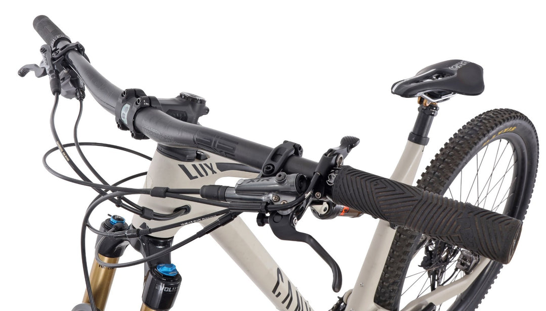 Canyon Lux Trail CF 7 Carbon XTR/XT 29" XC Mtn Bike MED Shimano 12s Factory 2023