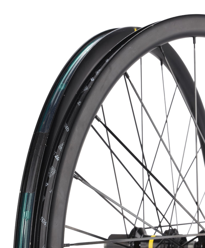 Mavic Cosmic Elite UST Disc Alloy Road Bike Tubeless Wheelset 700c Shimano 11 Sp