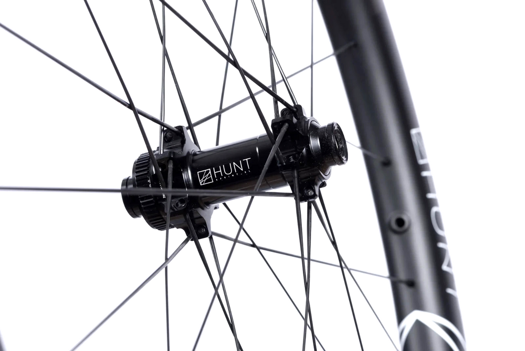 HUNT 60 Limitless Carbon CL Disc Tubeless Aero 12x 100 Road FRONT Wheel 700c EZO