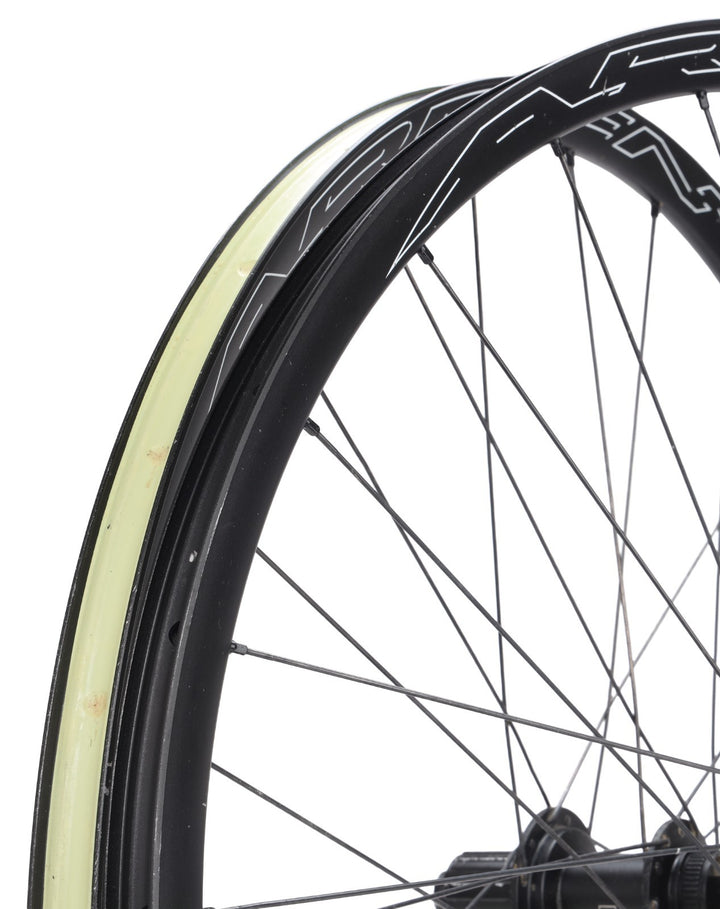 HED Ardennes+ Alloy Tubeless Road Bike Disc Wheelset CL Shimano 11/12 Sp 700c TA
