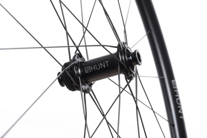 HUNT 4 Season Pro Disc Alloy Tubeless 12x 100mm CL FRONT Road Bike Wheel 700c CX