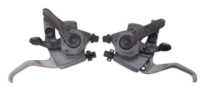 Shimano Deore XTR ST-M952 3 x 9 Spd Dual Control Mountain Bike Trigger Shifters