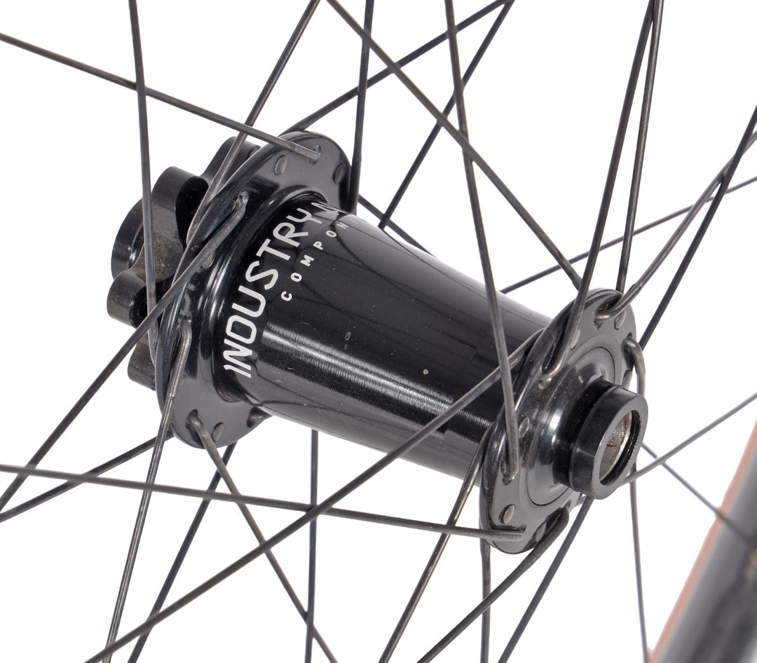 Revel W30 29" Tubeless Carbon Disc MTB Wheelset Industry 9 Hydra Shimano 12s MS