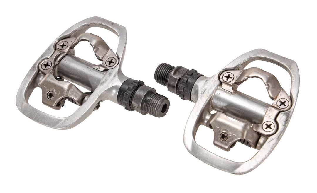Shimano PD-A520 SPD Clipless Road Bike Pedals 2 Bolt 9/16" SILVER Touring Gravel
