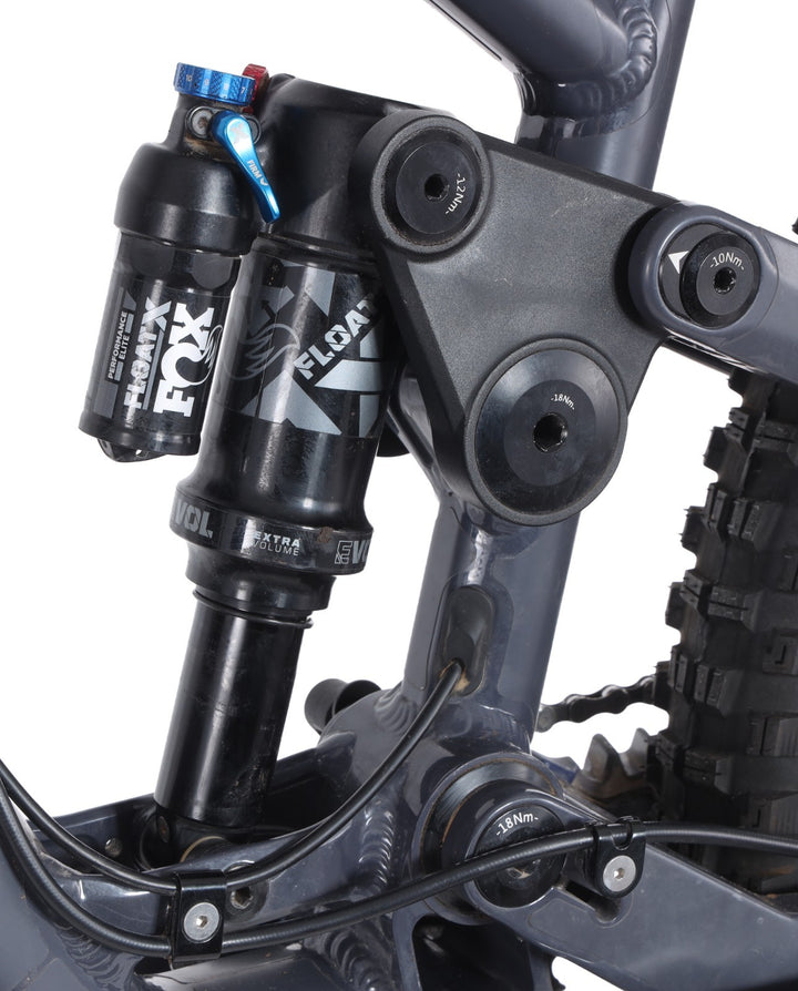 Privateer 141 G2 Alloy 29/27.5" Mtn Bike 1x 12s P2 MD Grey Fox SRAM AXS MTB 2024