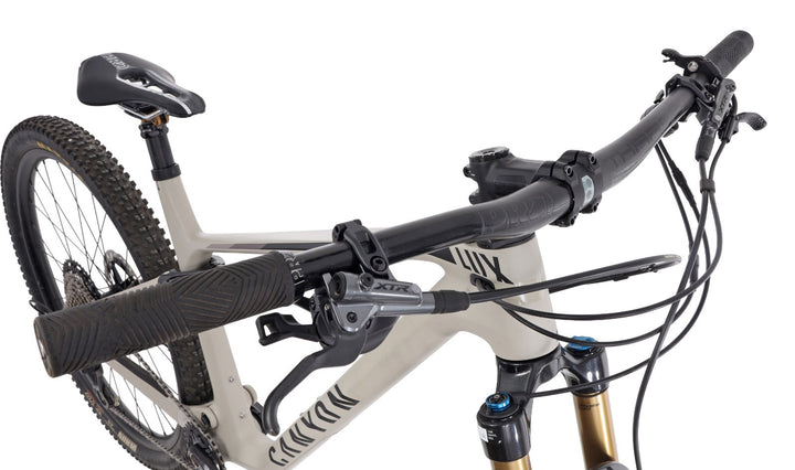 Canyon Lux Trail CF 7 Carbon XTR/XT 29" XC Mtn Bike MED Shimano 12s Factory 2023