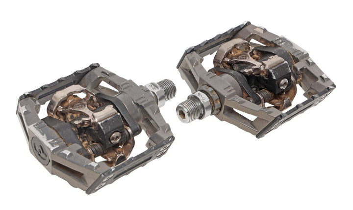 Shimano DX PD-M646 SPD Clipless Mountain Bike Pedals 9/16" MTB Enduro DH BMX