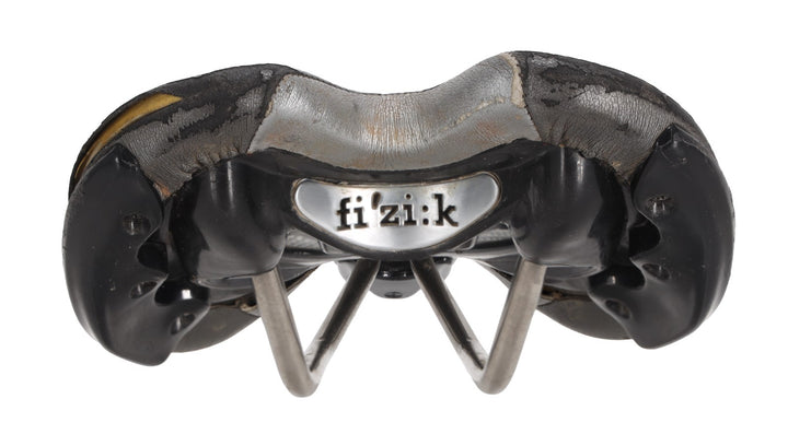 Fizik Aliante Titanio Road Bike Saddle 142mm Black 7 x 7mm Titanium Rail MTB