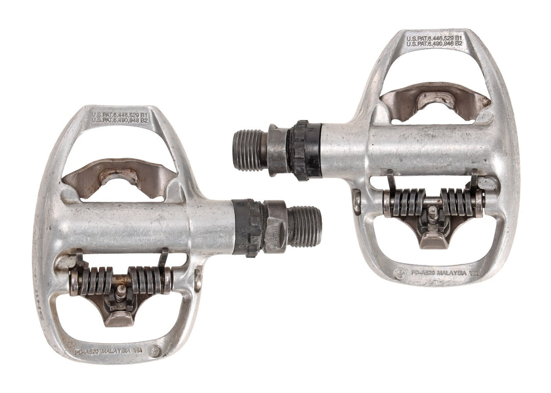 Shimano PD-A520 SPD Clipless Road Bike Pedals 2 Bolt 9/16" SILVER Touring Gravel