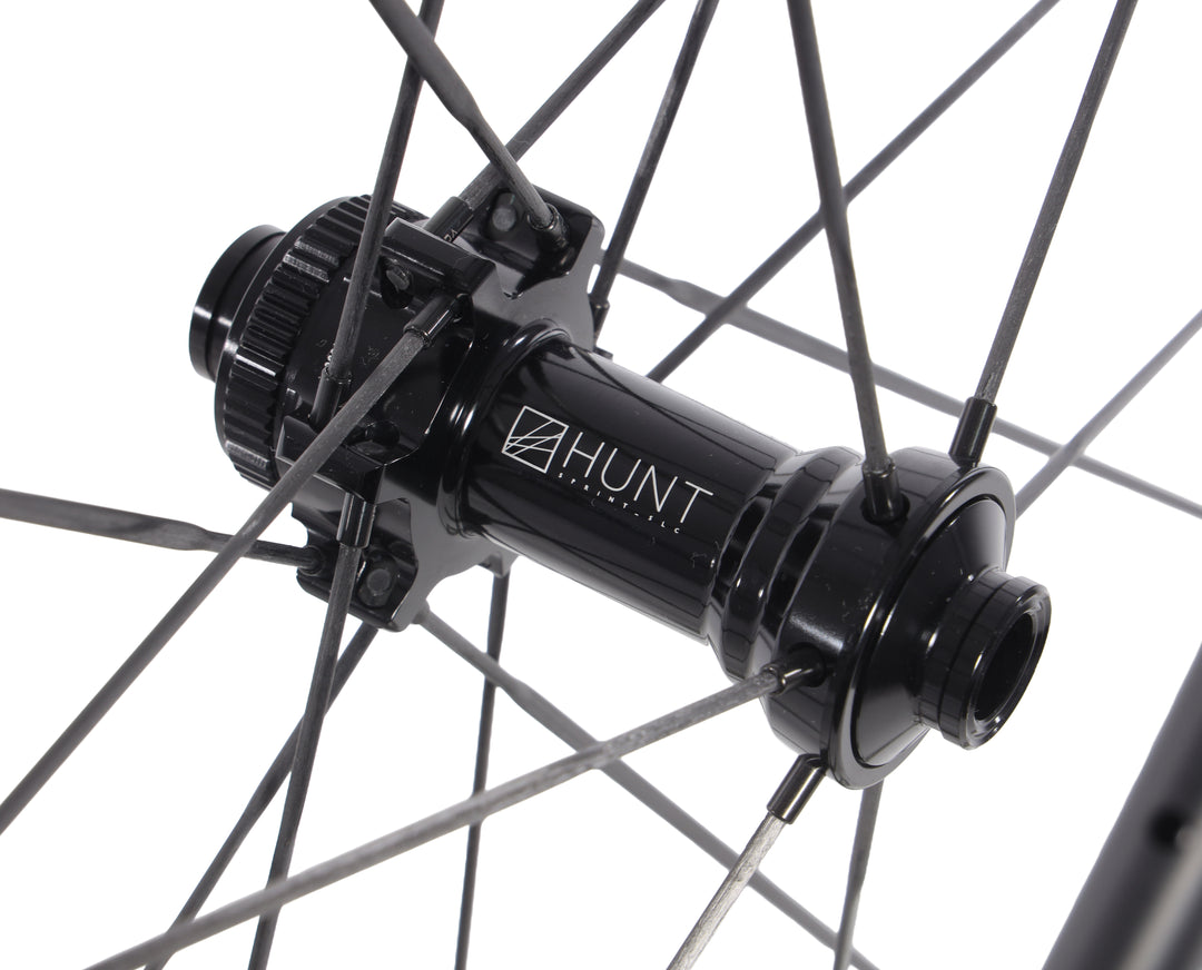 HUNT 32 Aerodynamicist UD Carbon Spoke Disc Tubeless Road Wheelset 11s EZO 1200g