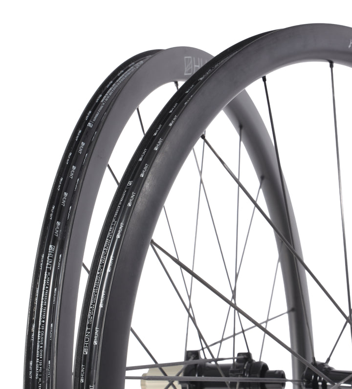 HUNT 32 Aerodynamicist UD Carbon Spoke Disc Tubeless Road Wheelset 11s EZO 1200g