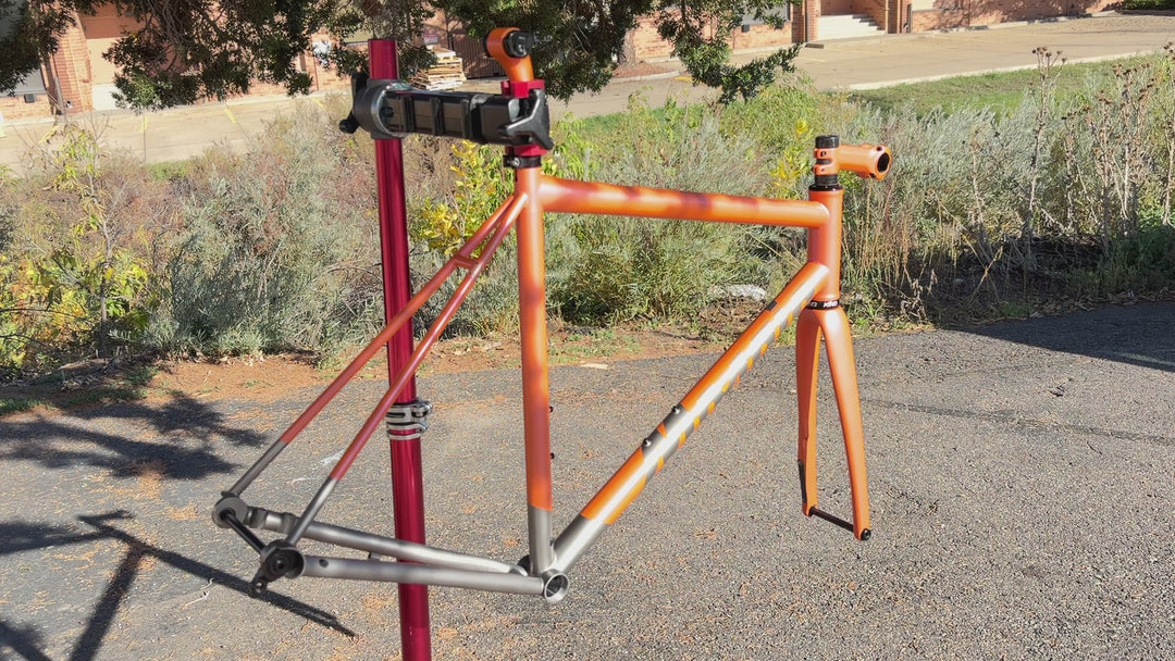 Mosaic RT-1d Titanium Road Disc Bike Frameset 54cm ENVE Fork Iridescent Papaya Finish