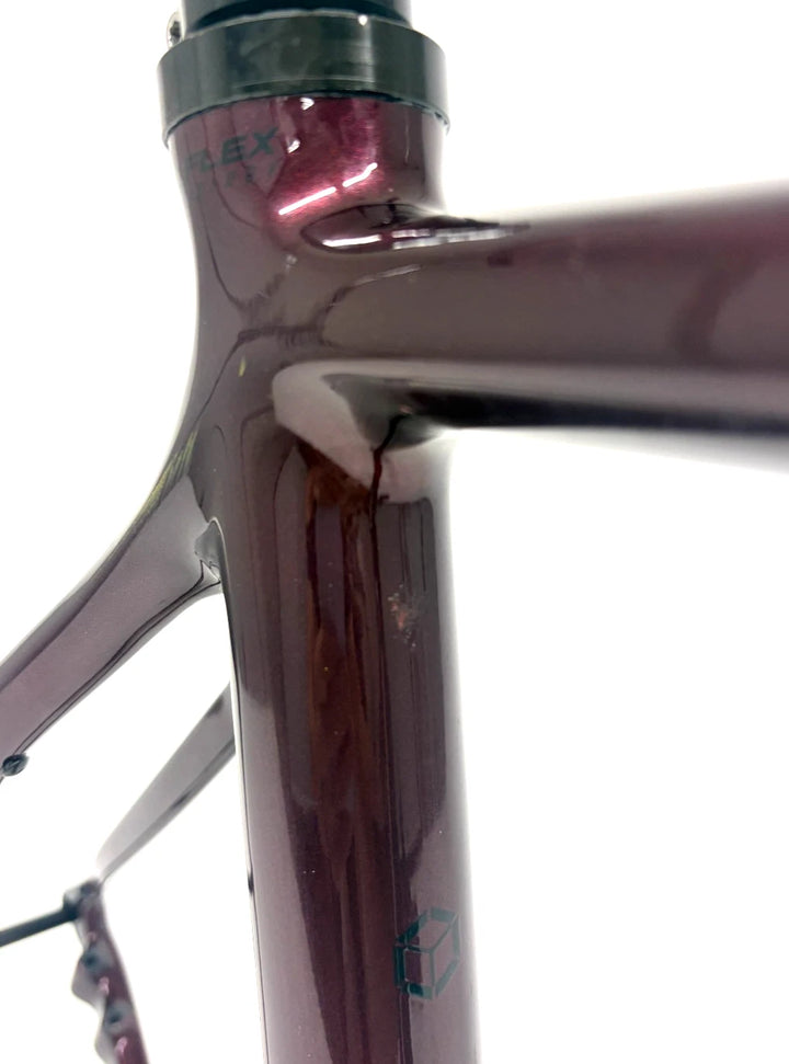 Pivot Cycles Vault Carbon Gravel Bike Disc Frameset SMALL RED/NUDE 700c IsoFlex 2022