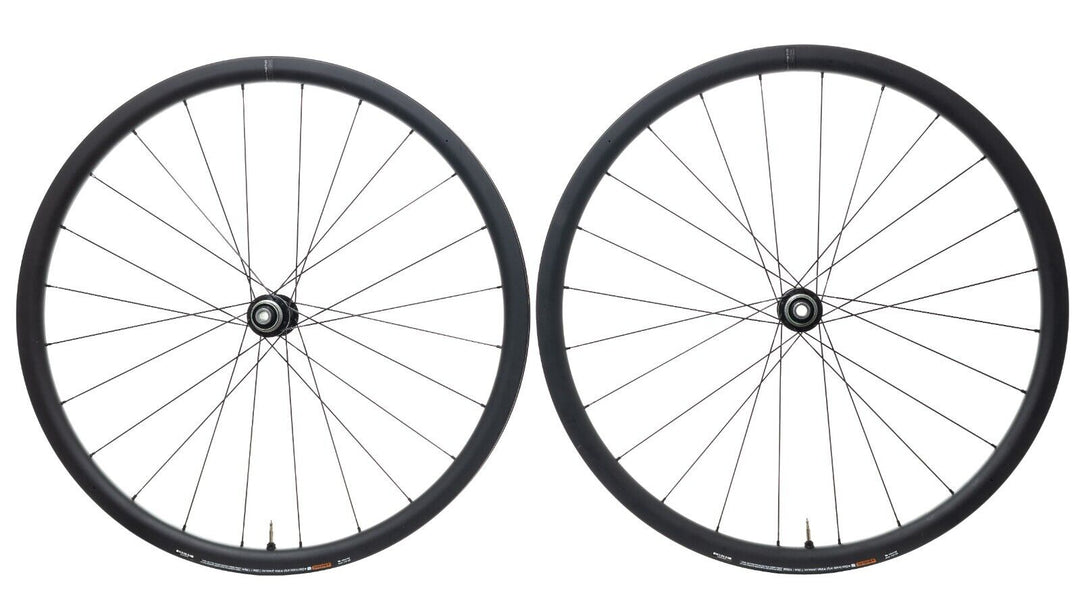 Shimano 105 WH-RS710 C32 TL CL Disc 11 Speed Carbon Wheelset 700c Tubeless Road